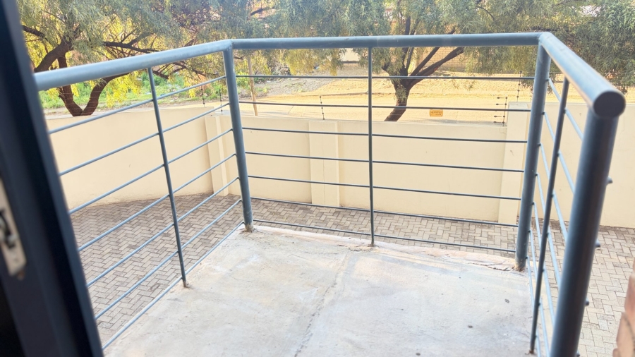 To Let 1 Bedroom Property for Rent in Dassie Rand North West